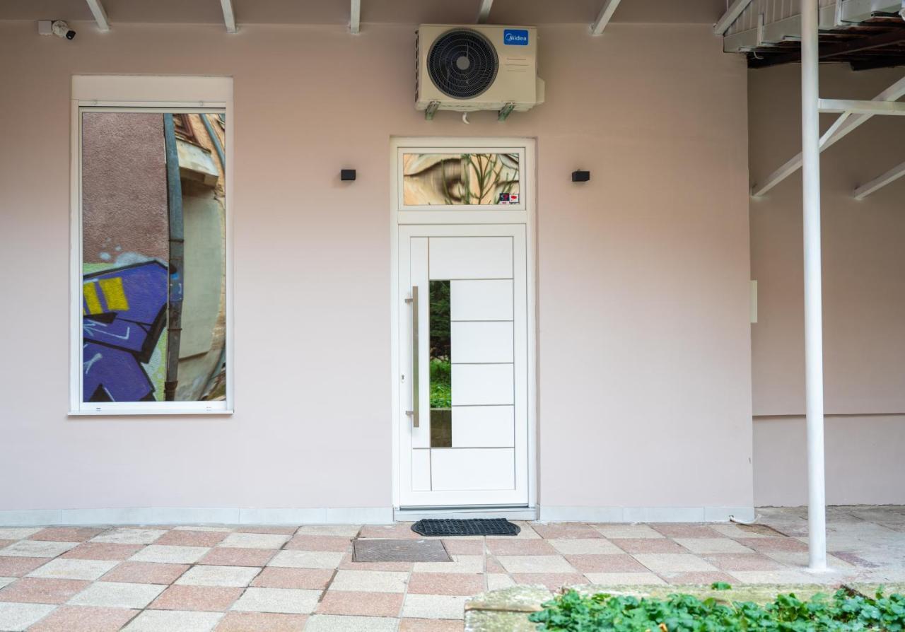 Super Modern Downtown Apartment Saraievo Exterior foto